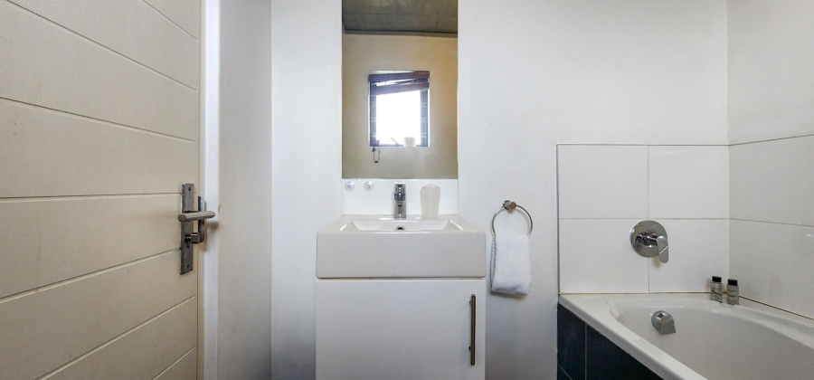 To Let 2 Bedroom Property for Rent in Milnerton Western Cape